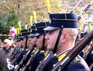 Η Νέα Δεξιά καλεί την κυβέρνηση να αναλάβει τις ευθύνες της μετά την επίθεση ακροαριστερών τραμπούκων στον Εύελπι